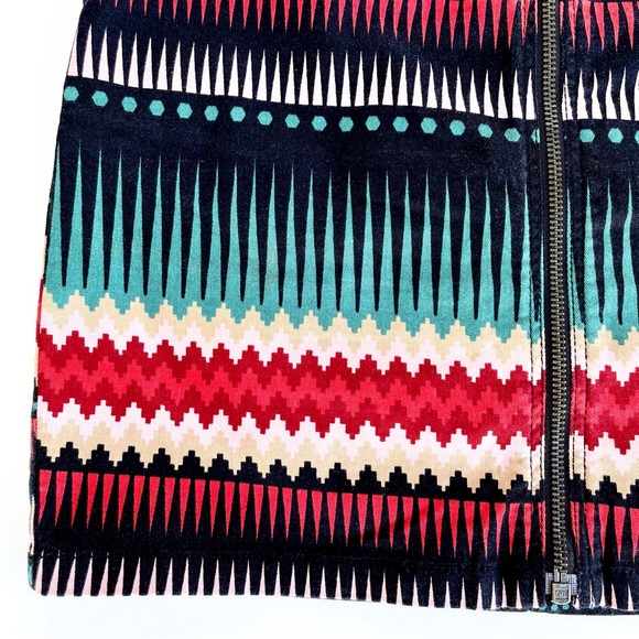 Divided / H&M Colourful Geometric Aztec Patterned Mini Skirt - Picture 3 of 14
